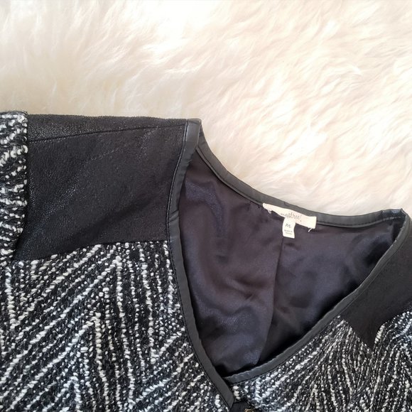 Tweed Moto Blazer with Quilted Faux Leather Detail - Sz M - Picture 5 of 12